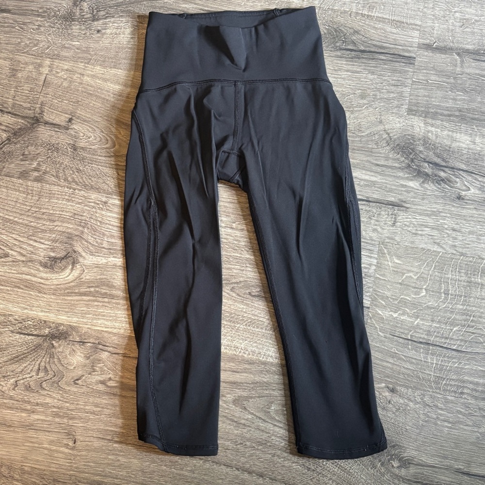 Lululemon Athletica Black Performance Capris